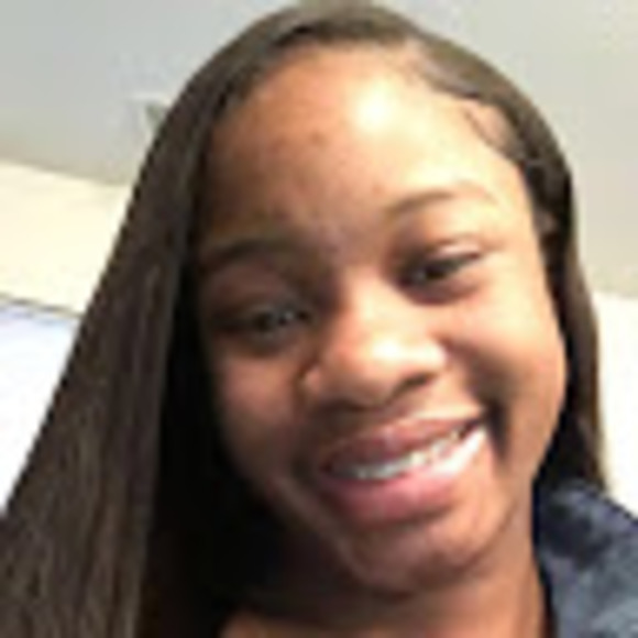 Meet your Posher, Davionia - Picture 1 of 1